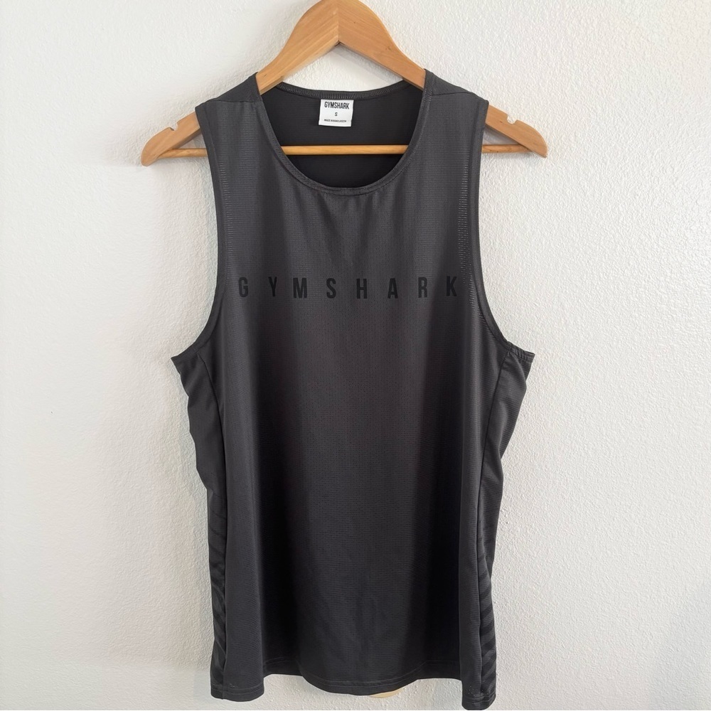 Gymshark Men’s Logo Training Tank Top Size S – Lightweight Breathable Muscle Fit